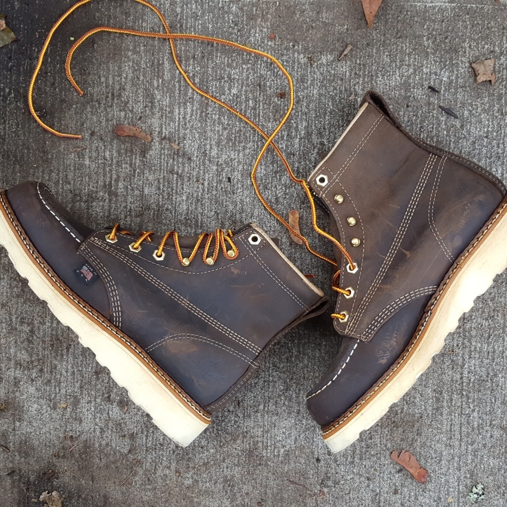 Thorogood Heritage 6" Moc Toe Dark Brown Boots